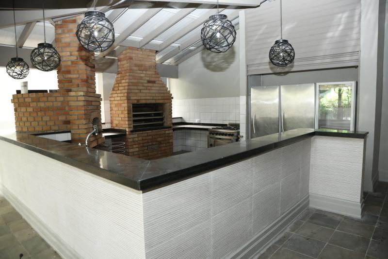 53725624325b876c9b229k